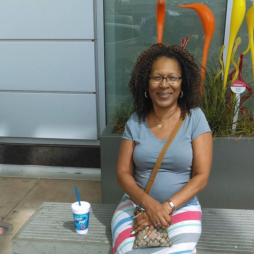 Meet your Posher, Pamela