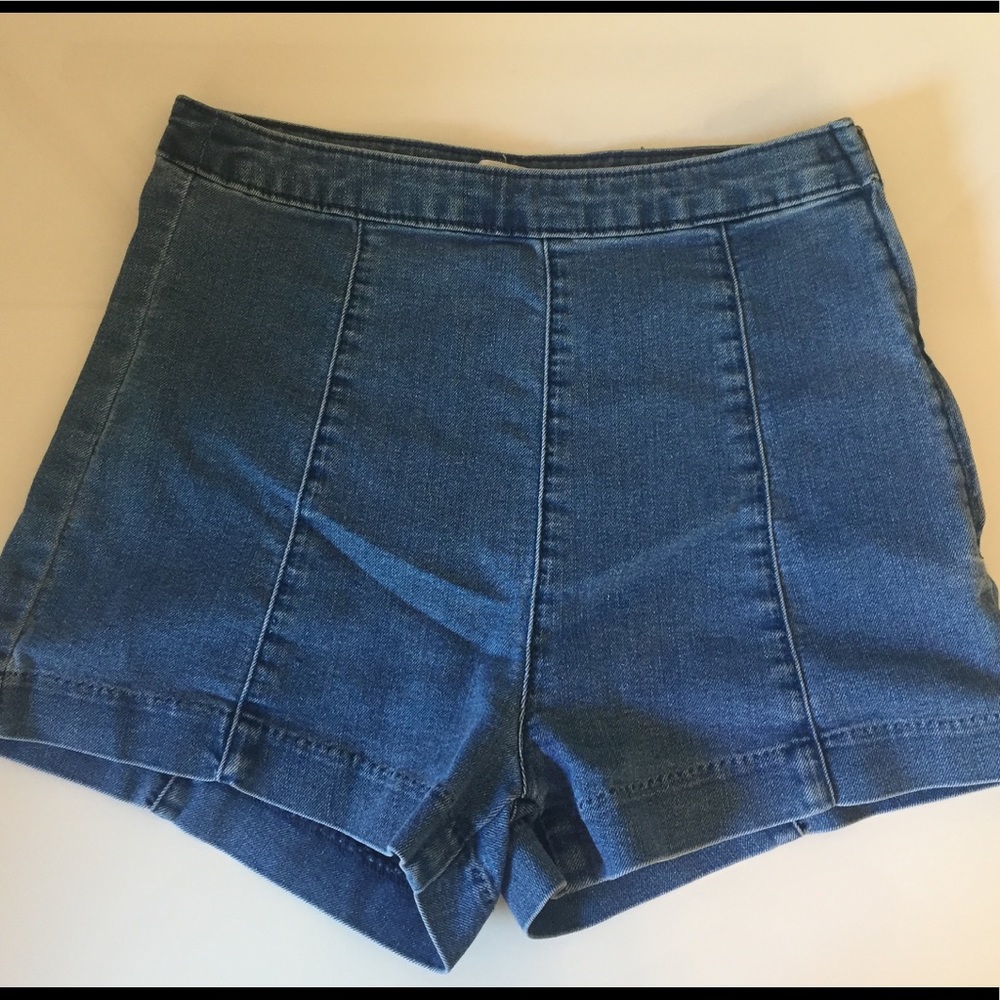 High waisted stretch jean shorts