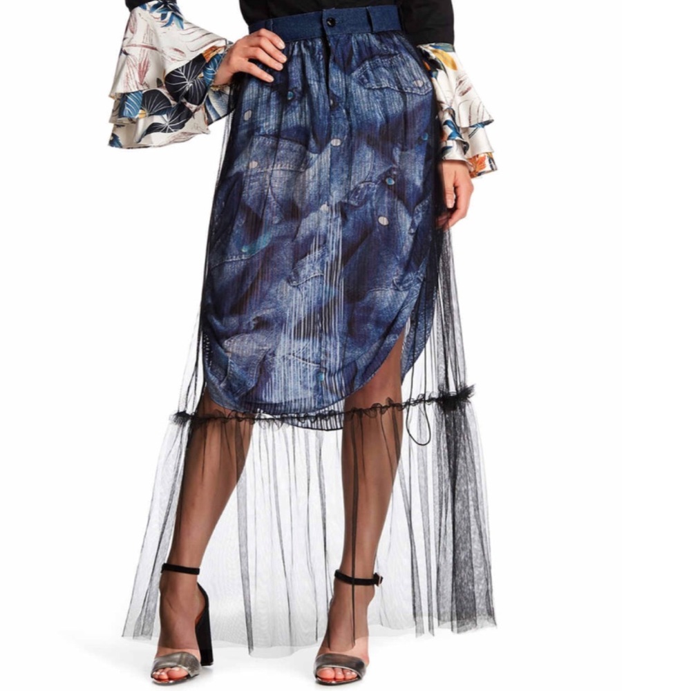 Cute Chiffon Overlay Skirt With 2 Side Slits.