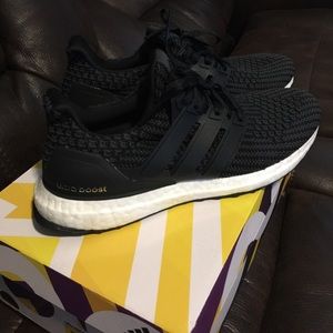 Adidas ultra boost size 7 1/2