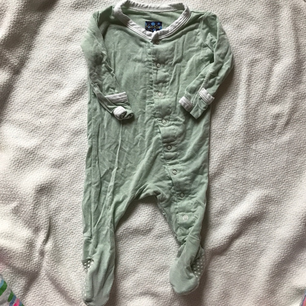 Kickee Pants footed sleeper - Aloe
