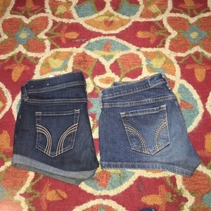 Dark wash Hollister Shorts!! Each for 13$ a piece
