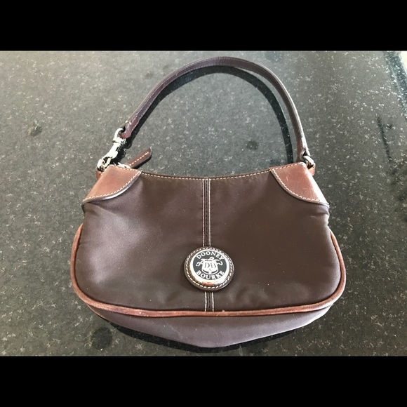 Dooney and Bourke purse - Picture 2 of 4