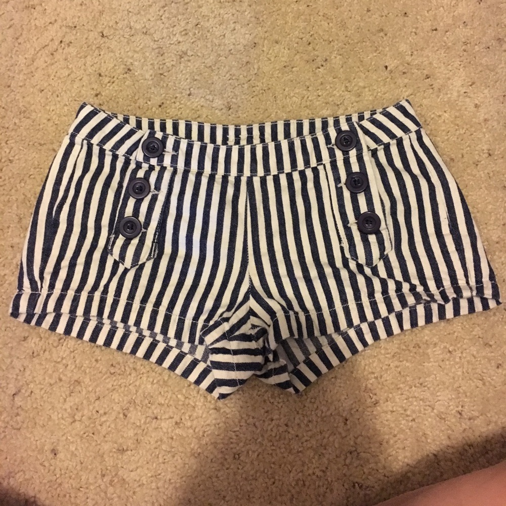 Nordic style short