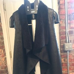 Black inlined fur vest