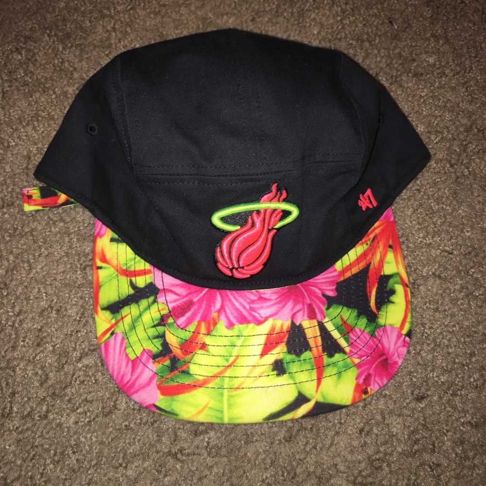 47 BRAND MIAMI HEAT 5 PANEL ADJUSTABLE HAT