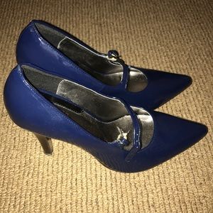 NWOT Navy Blue Mary Janes