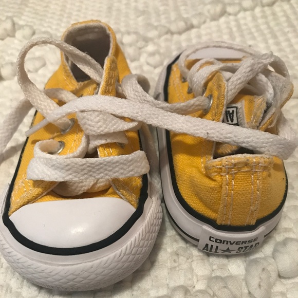 Converse - Picture 1 of 1