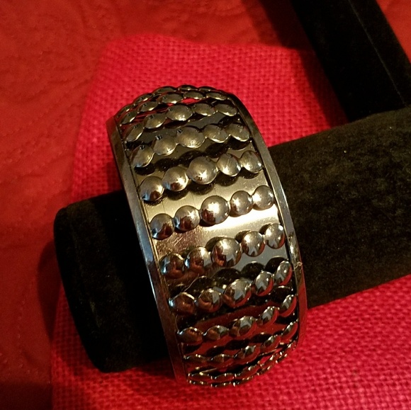 Fashion Bracelet - Picture 1 of 1