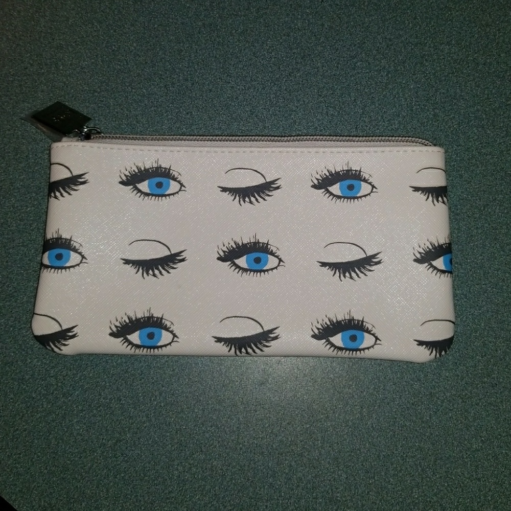 Rodan and Fields makeup bag