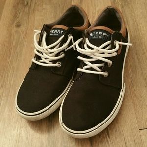 Kids black sperrys