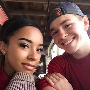 Meet your Posher, Courtney