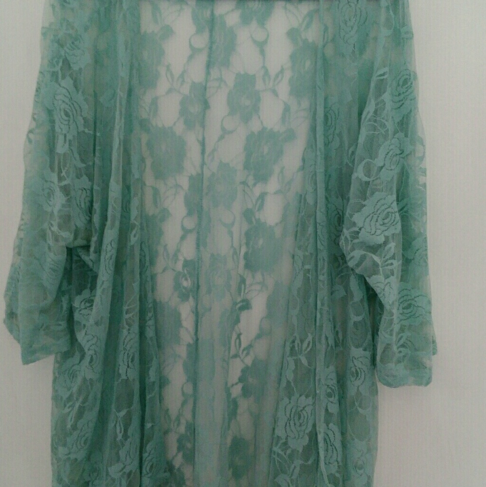 SOLD Lindsay Lace Mint Green