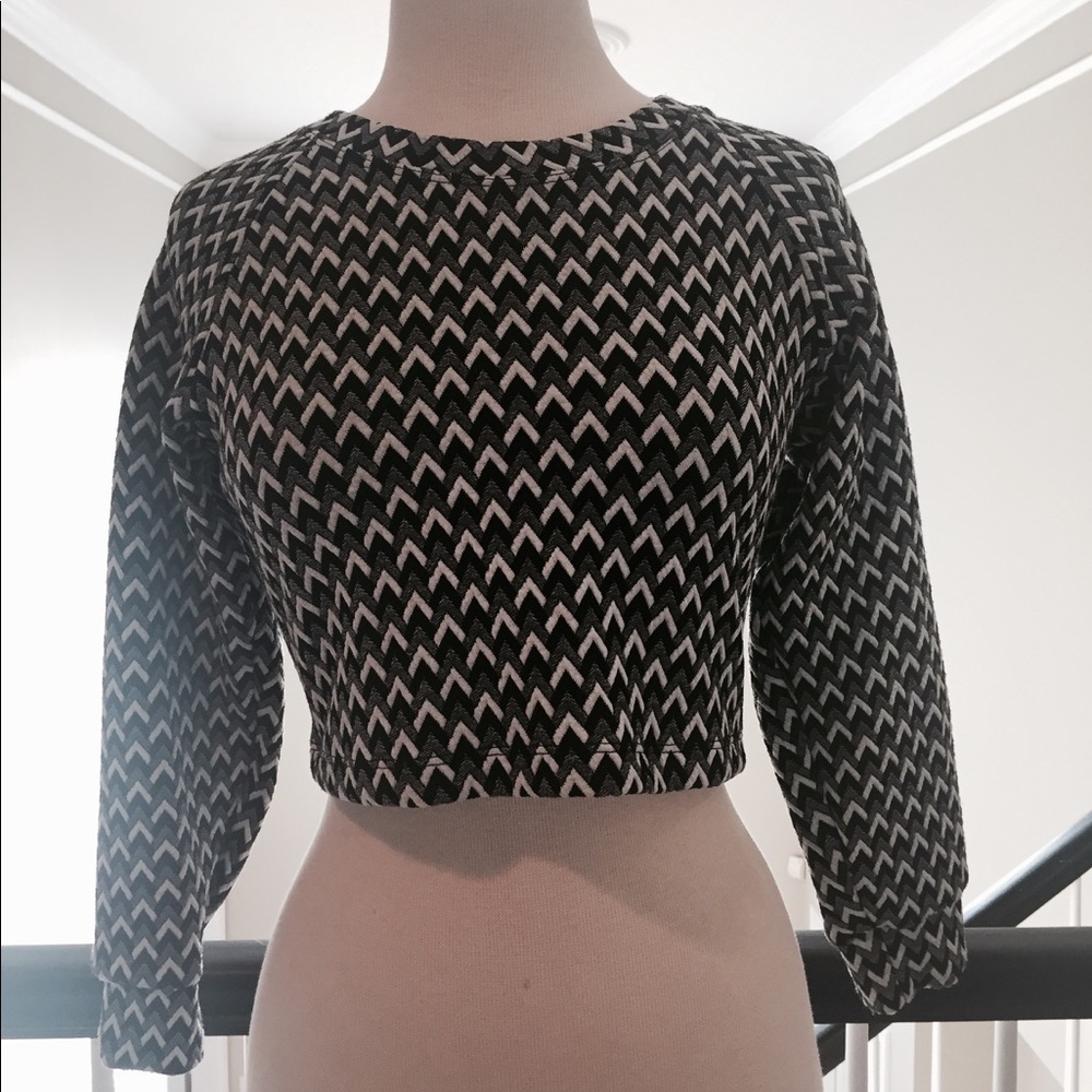 Vintage crop sweater