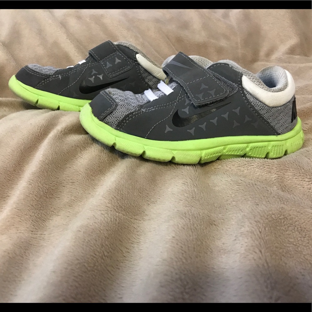 Nike toddlers shoes