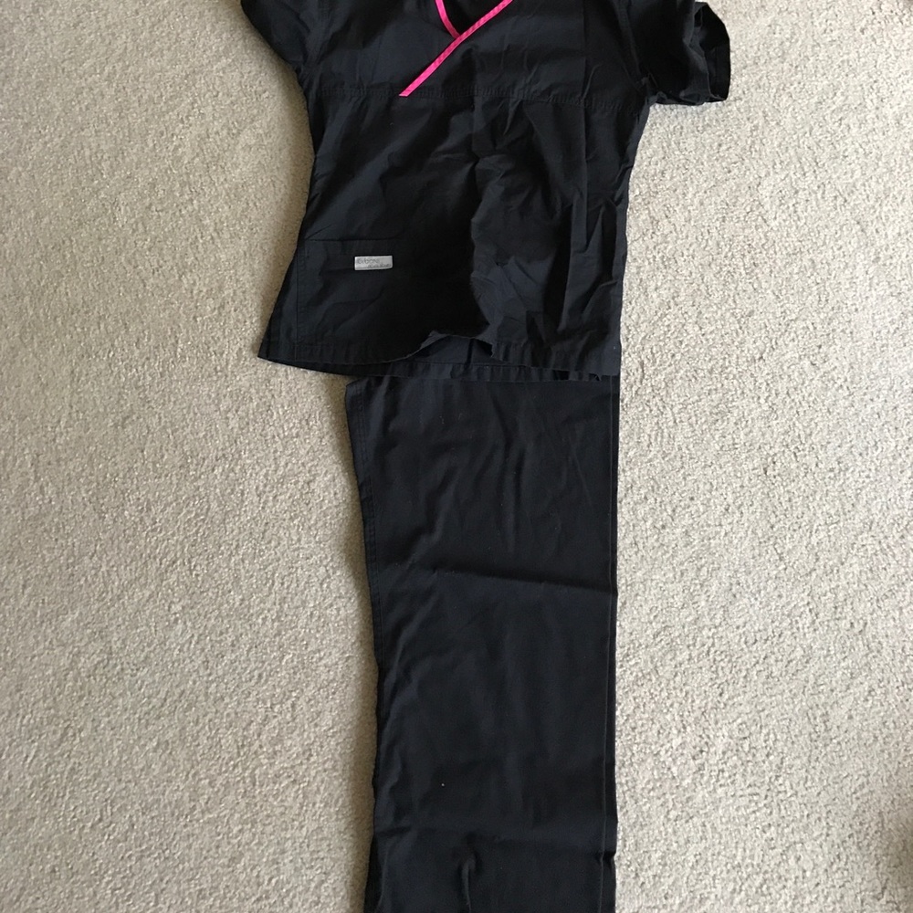 Urbane black scrubs small pants tall med shirt