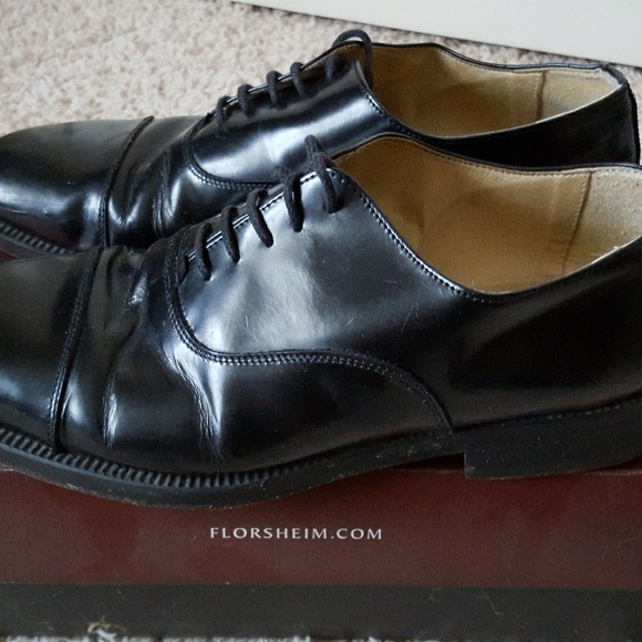 Pair of Italian dress shoes 9.5