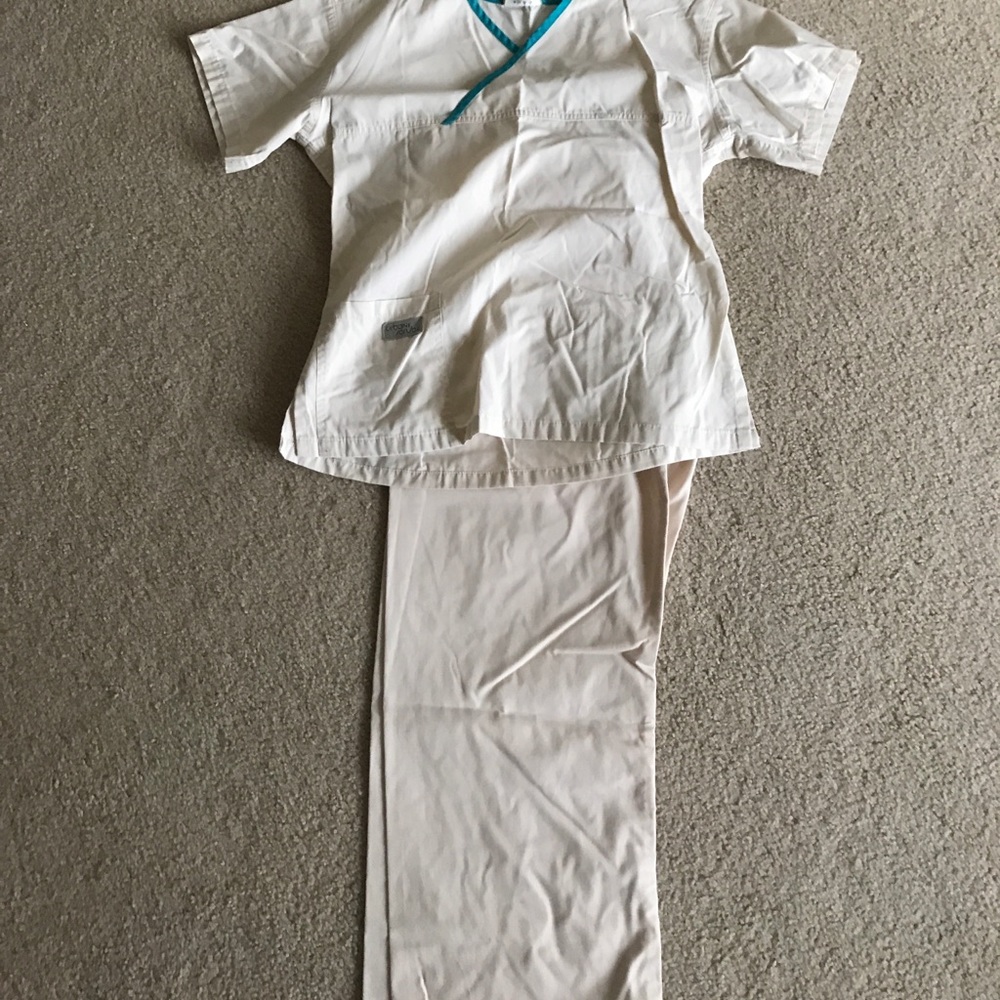 Urbane scrubs tall small bottom medium top- new