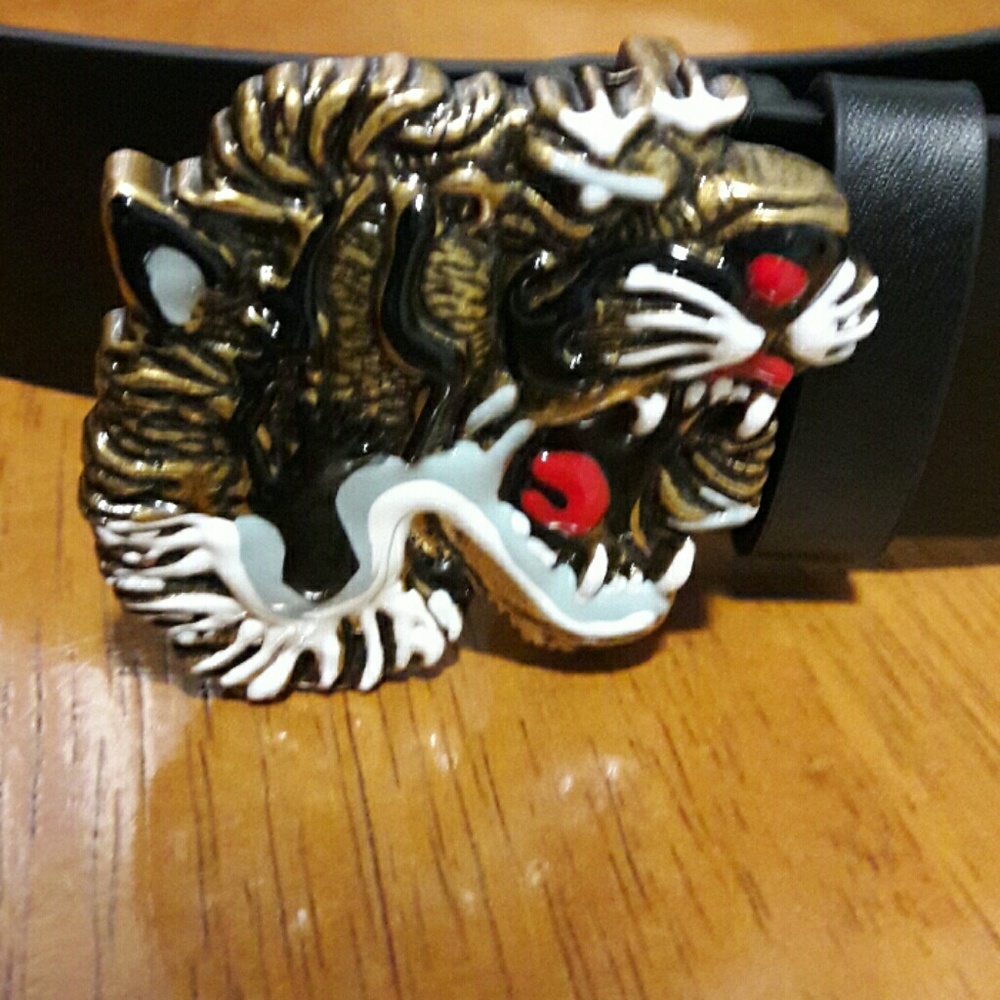 Gucci Belt Men Tiger size 95/38 make offer