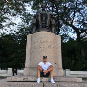 Meet your Posher, Hoai