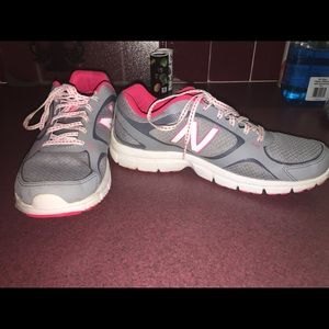 New balance shoes with memory foam