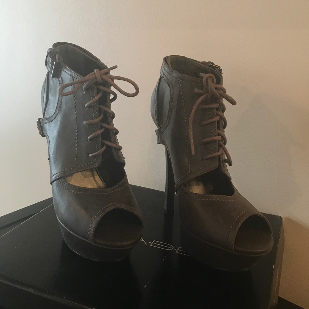 C. Label "Dainty" Lace Up Heel