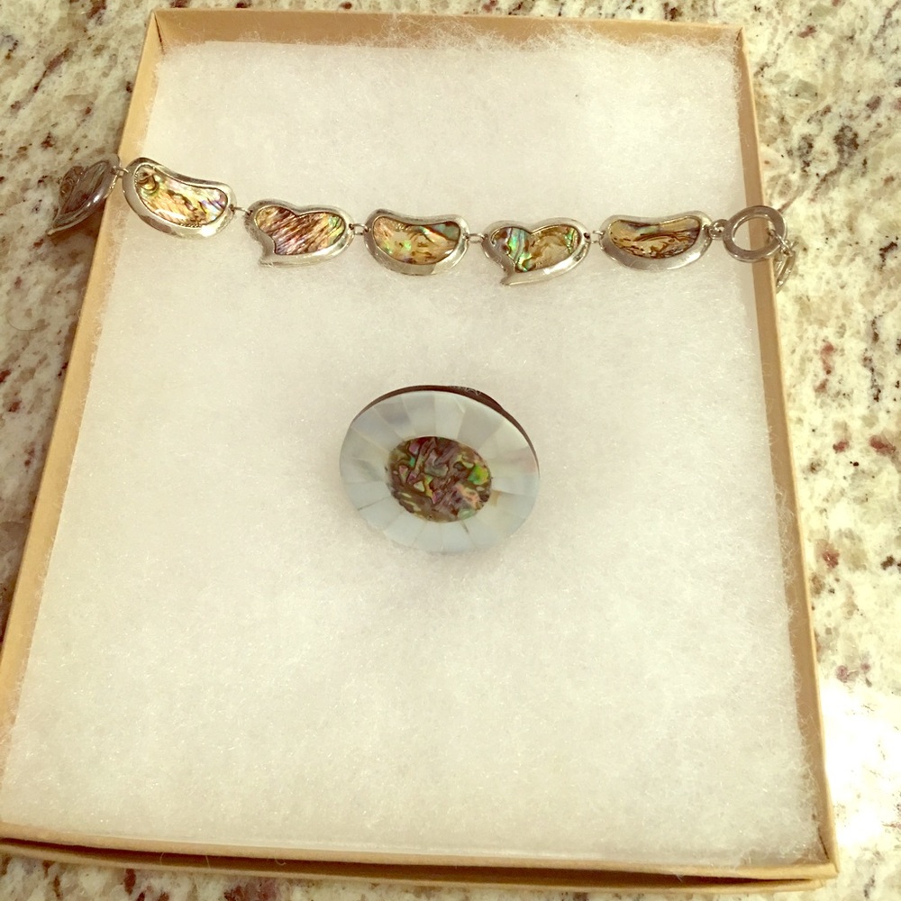⭐️Colombian  stone shell bracelet and ring ⭐️