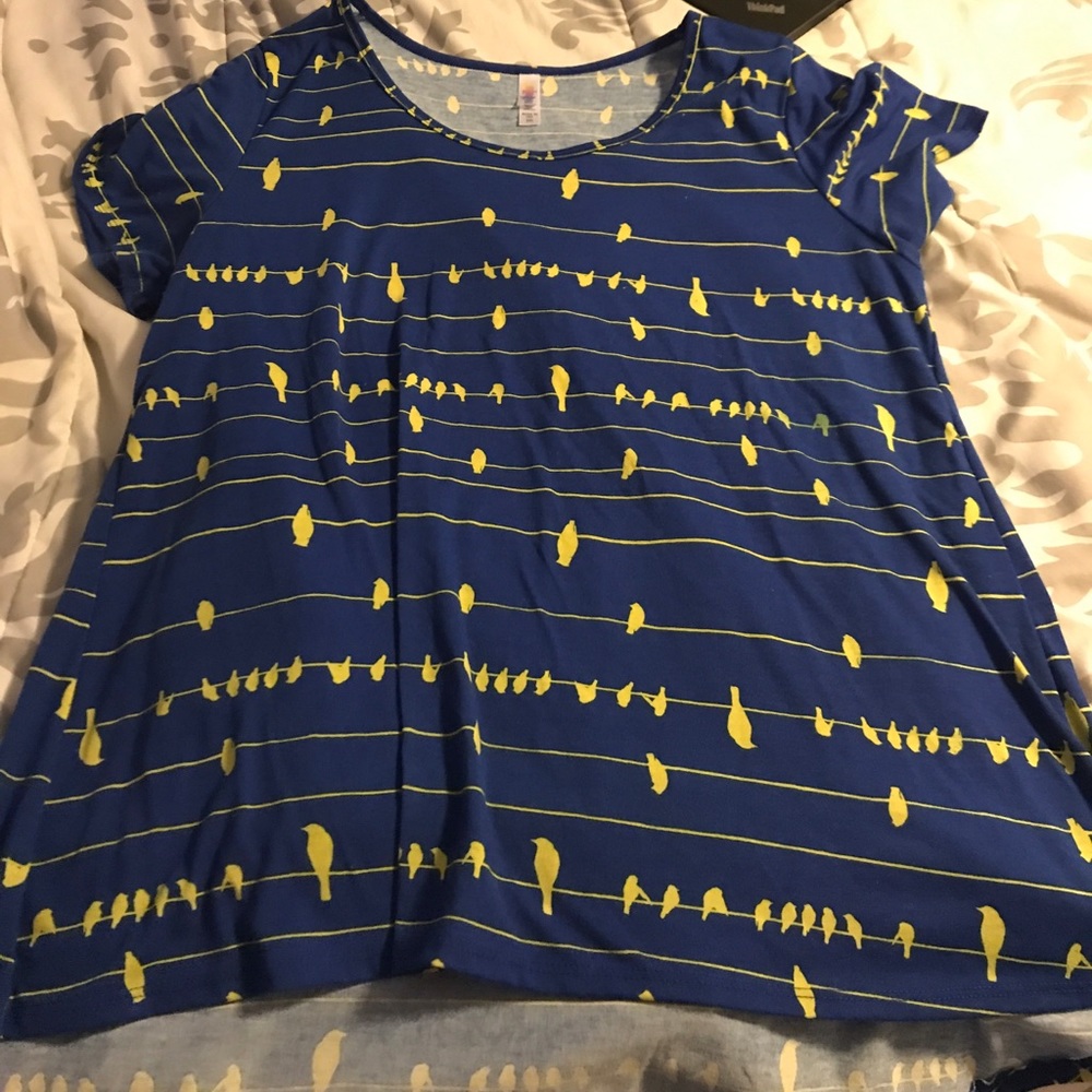 Lularoe Classic Tee