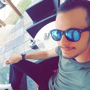 Meet your Posher, Adir