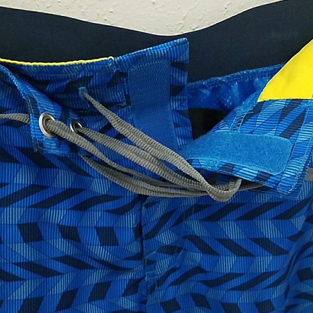 🆕️ Nike Swim Shorts - Picture 5 of 5