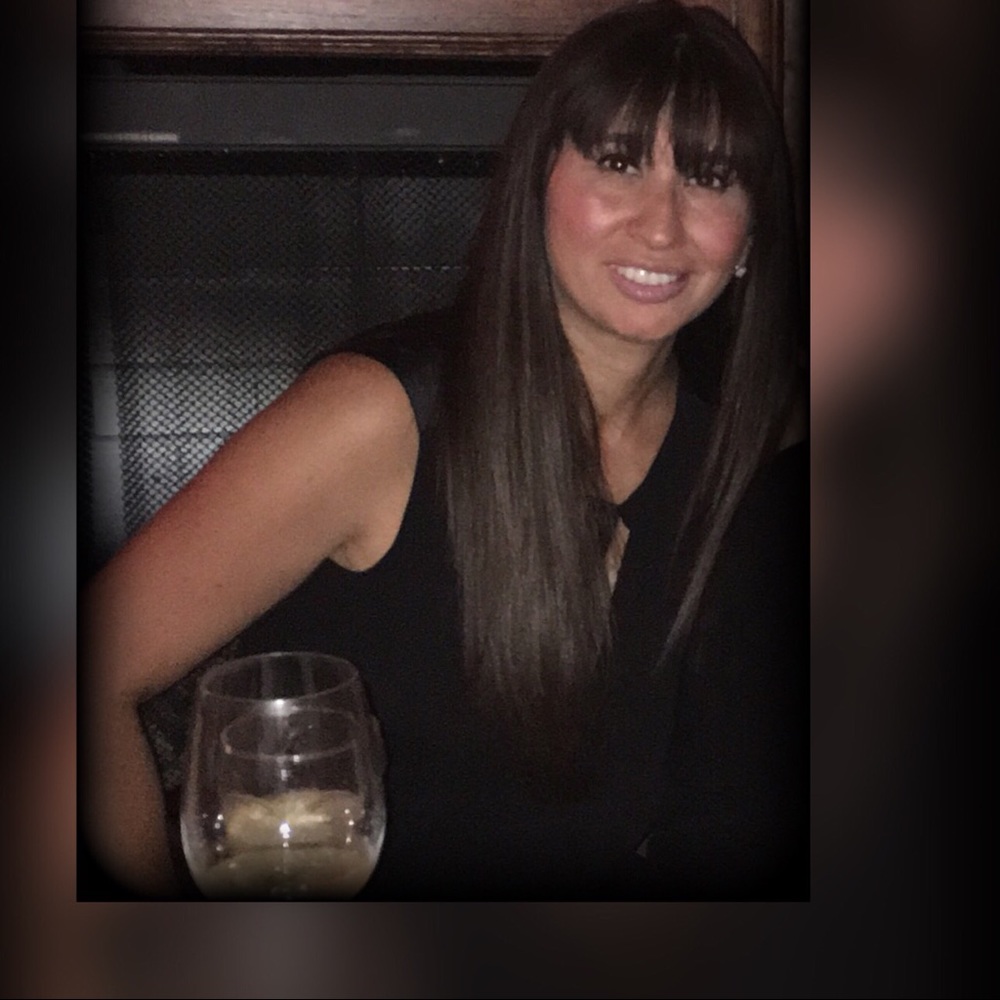 Meet your Posher, Leslie