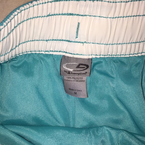 Bundle of women's Champion workout shorts, Sz M - Picture 5 of 7