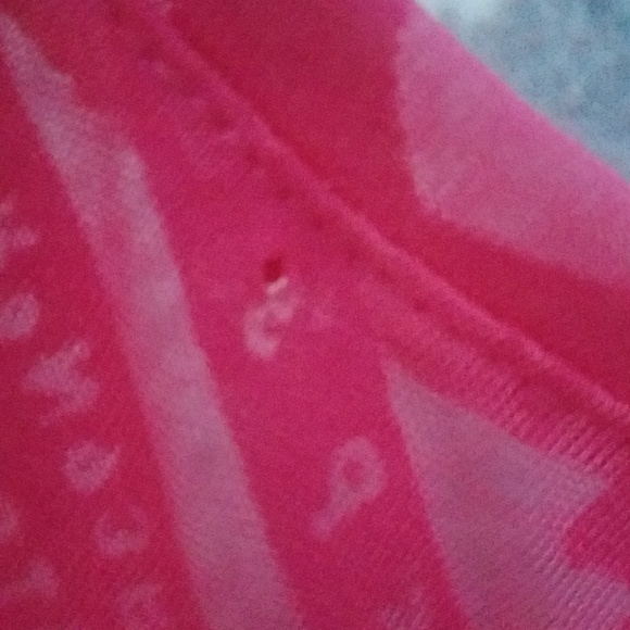 Pink Reebok tee - Picture 6 of 8