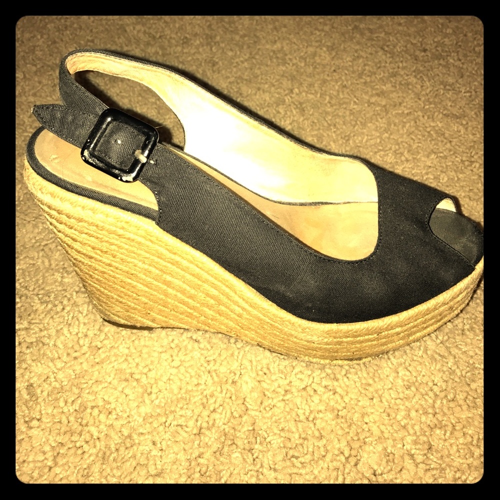 Steve Madden Black Wedges