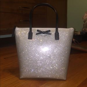 Kate Spade New York hand bag