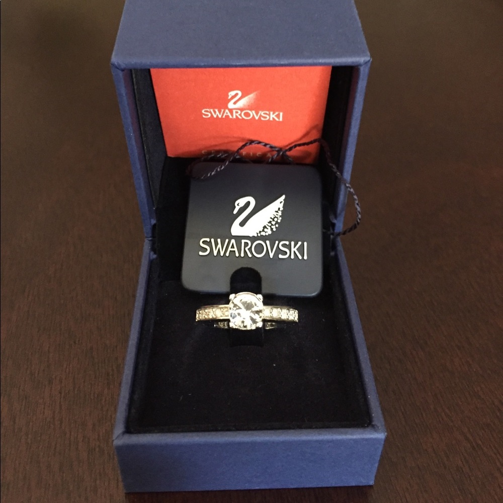 Swarovski Ring size M