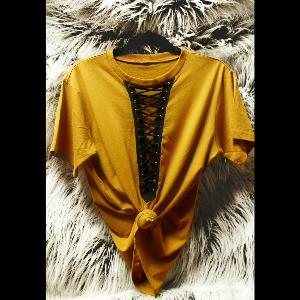 FRONT LACE UP TEE ➡️LAST ONE⬅️