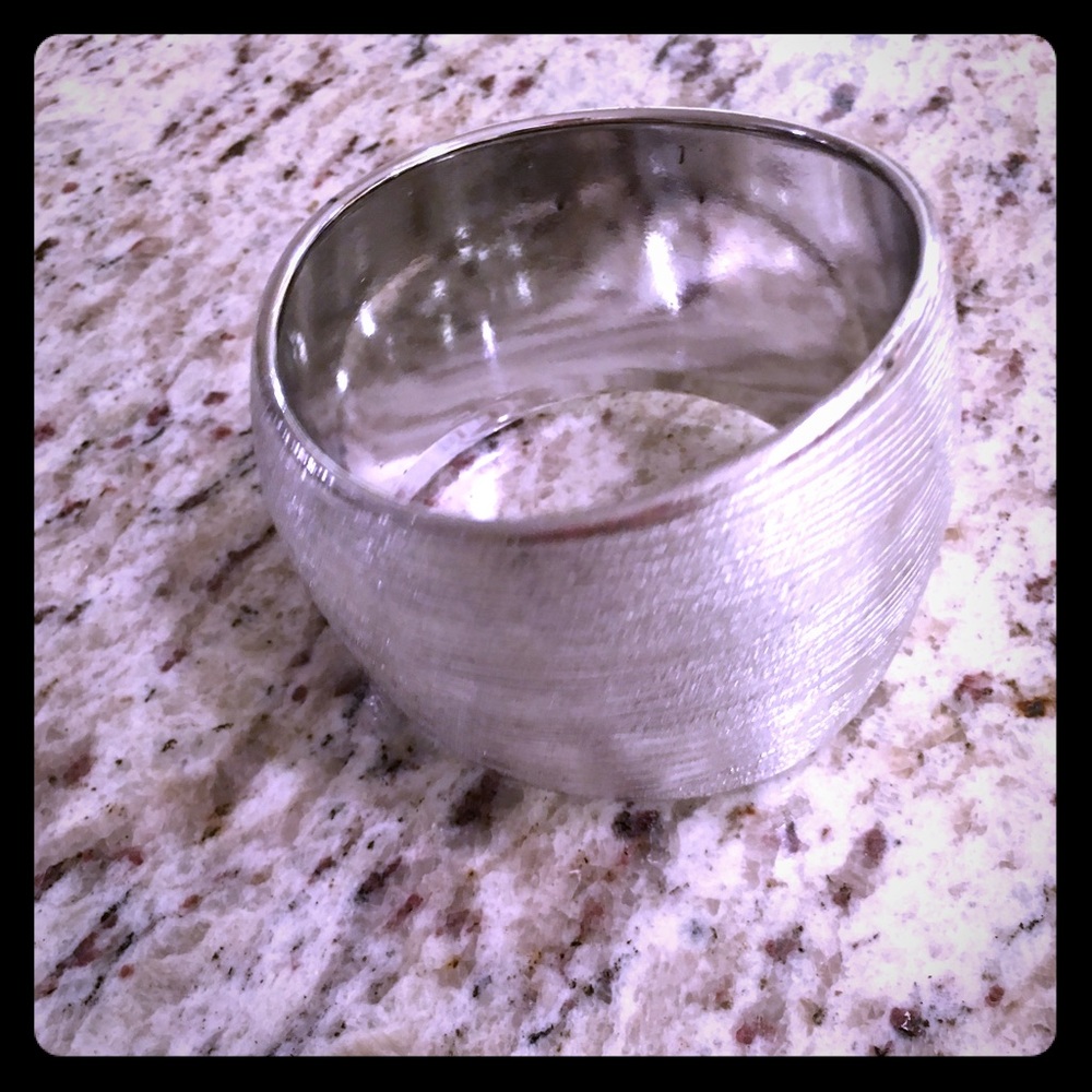 Silver stylish bracelet!