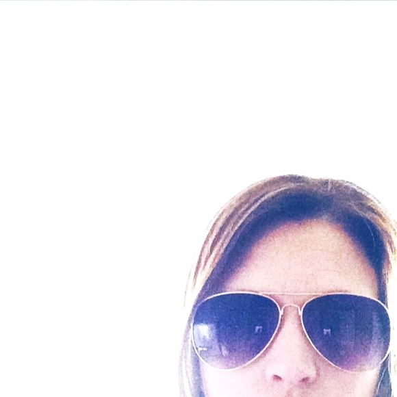 Meet your Posher, Stephanie - Picture 7 of 8