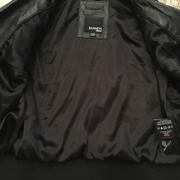 ❌SOLD❌Genuine leather bomber jacket - Picture 5 of 8