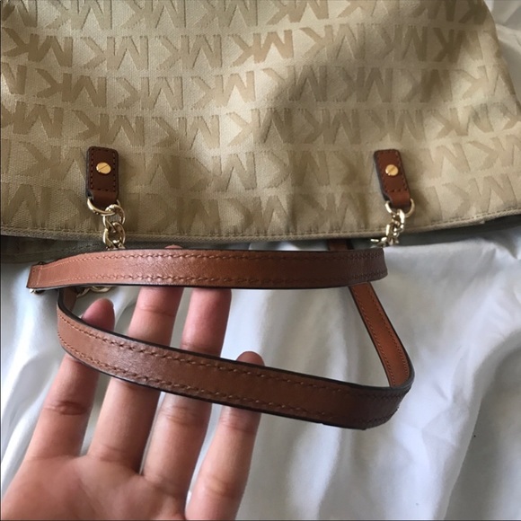 Authentic MK tote - Picture 3 of 6