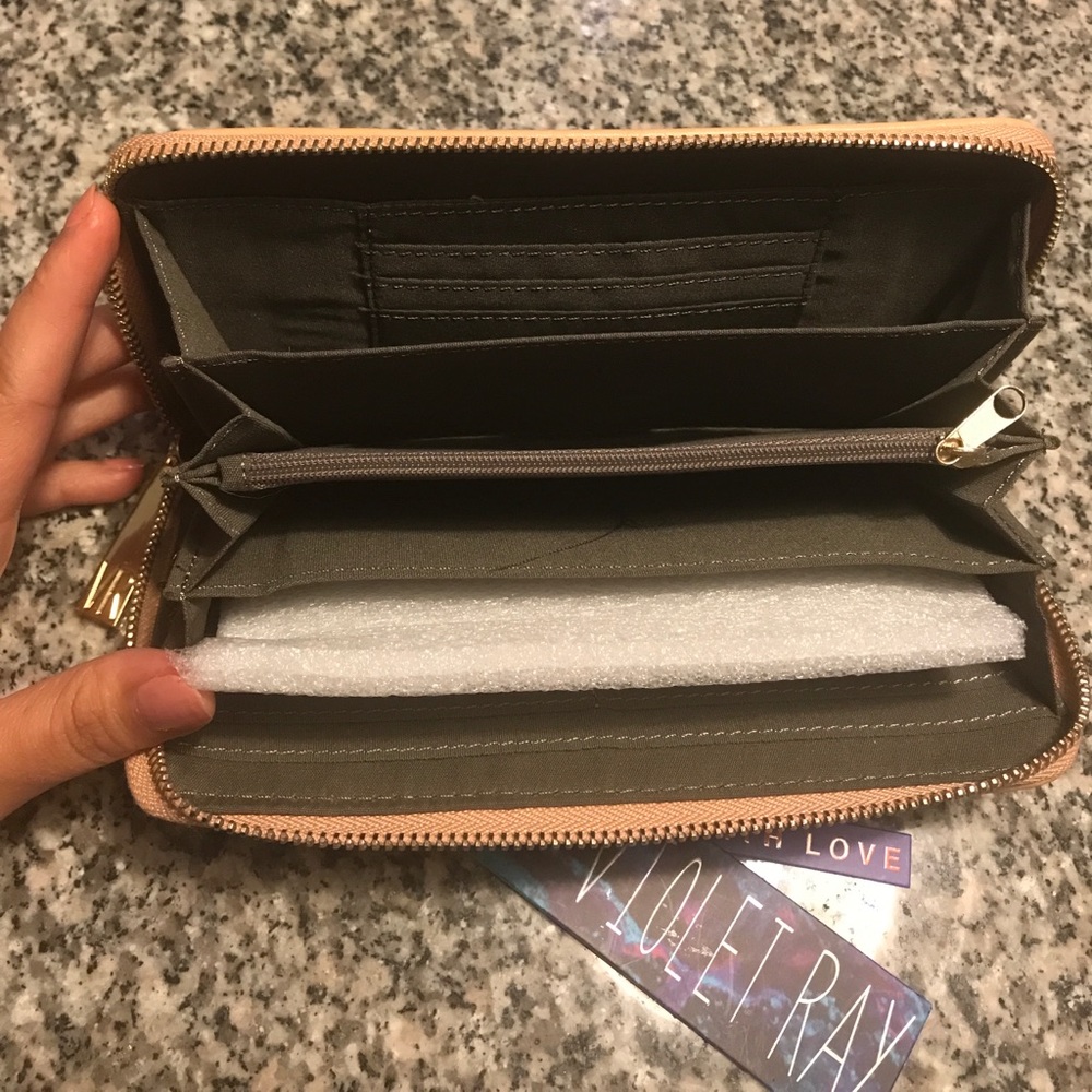 Wallet - Picture 2 of 3