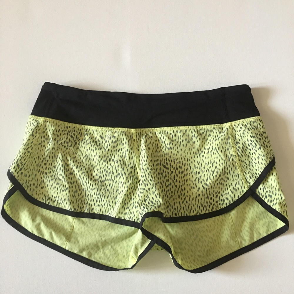 Lululemon 4-way stretch Speed Short 2.5"