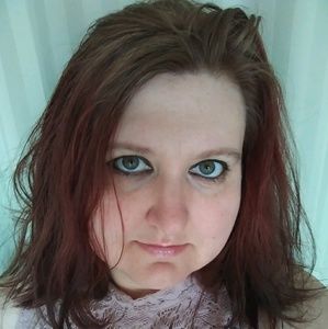 Meet your Posher, Corrine