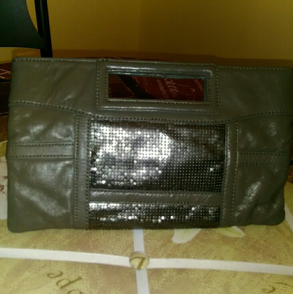 SALE! BCBG MAX AZRIA - Picture 2 of 3