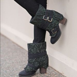 Naughty Monkey Sweater Sweat Me Buckle Boots