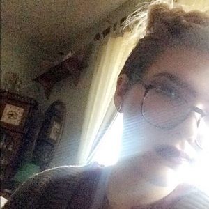 Meet your Posher, Shelby