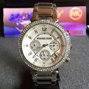 NEW authentic Michael Kors Chronograph Watch