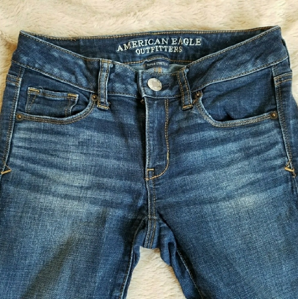 AEO Super Stretch Skinny Kick flare jeans sz 2