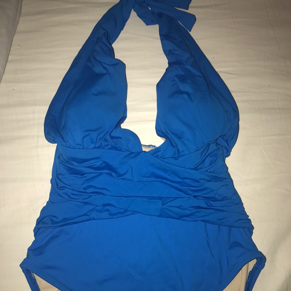 La Blanca one piece swimsuit (size 8)